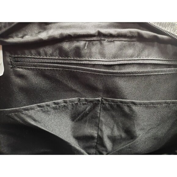 Incase City Duffel Laptop Bag With Adjustable Strap & Multiple Pockets, Gray - Picture 13 of 15